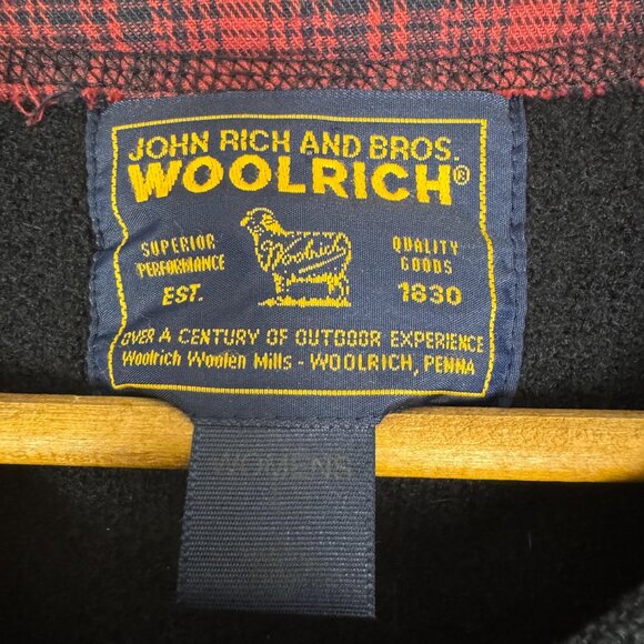 Vintage Wool Sweater Vest Black Woolrich Cabincore Embroidered Bear Vest Cozy - Picture 6 of 9